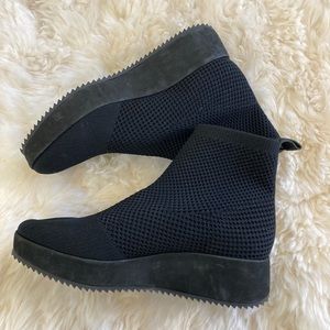 NWOB eileen fisher mars slip on boot in black